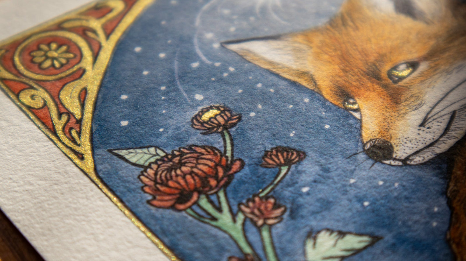 Close-up of Spirit of the Fox print metallic gold highlights shimmering on Hahnemühle Photo Rag 308 g/m²