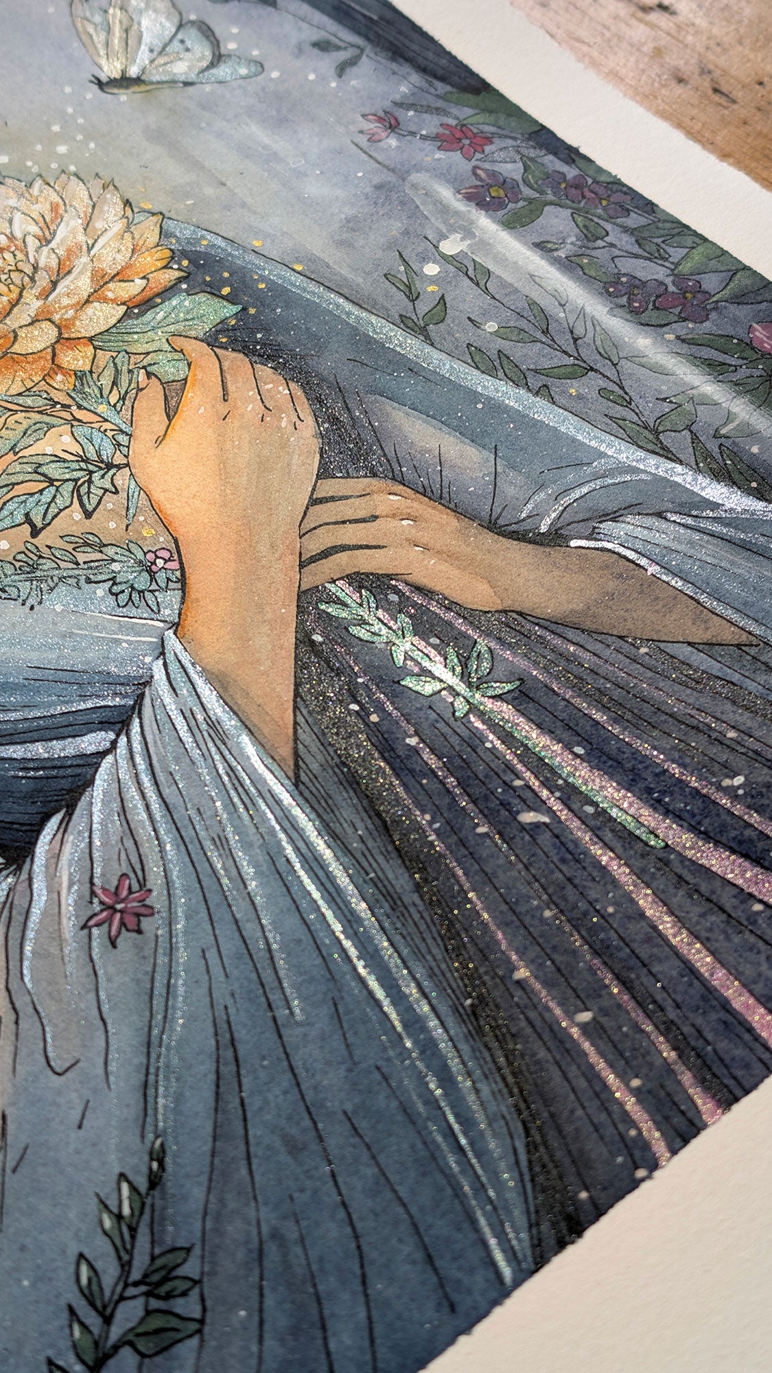Titania Queen of the Fairies shimmering details 1